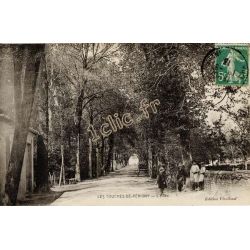 Les Touches-De-Perigny