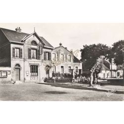 Boisville-La-Saint-Pere