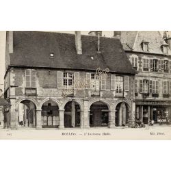 Moulins