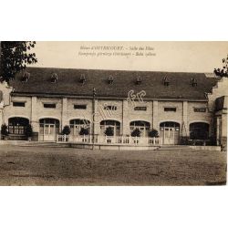 Ostricourt