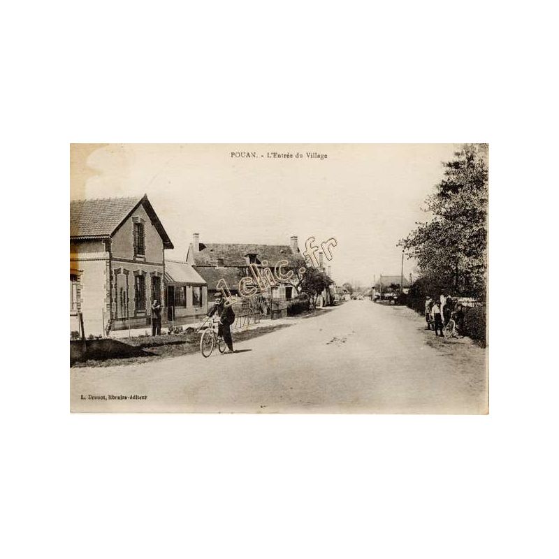 Pouan-Les-Vallees