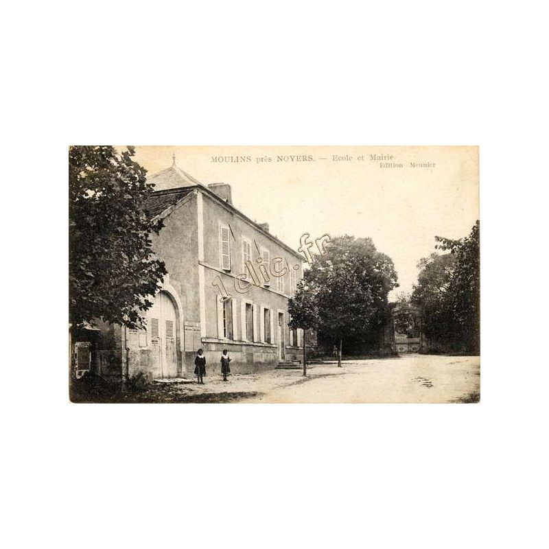 Moulins