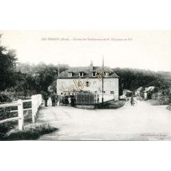 Les Preaux