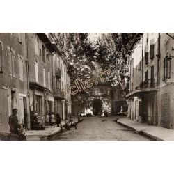 Peyrolles-En-Provence