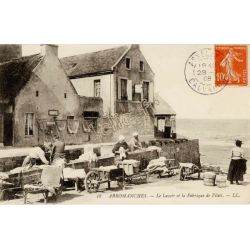 Arromanches-Les-Bains